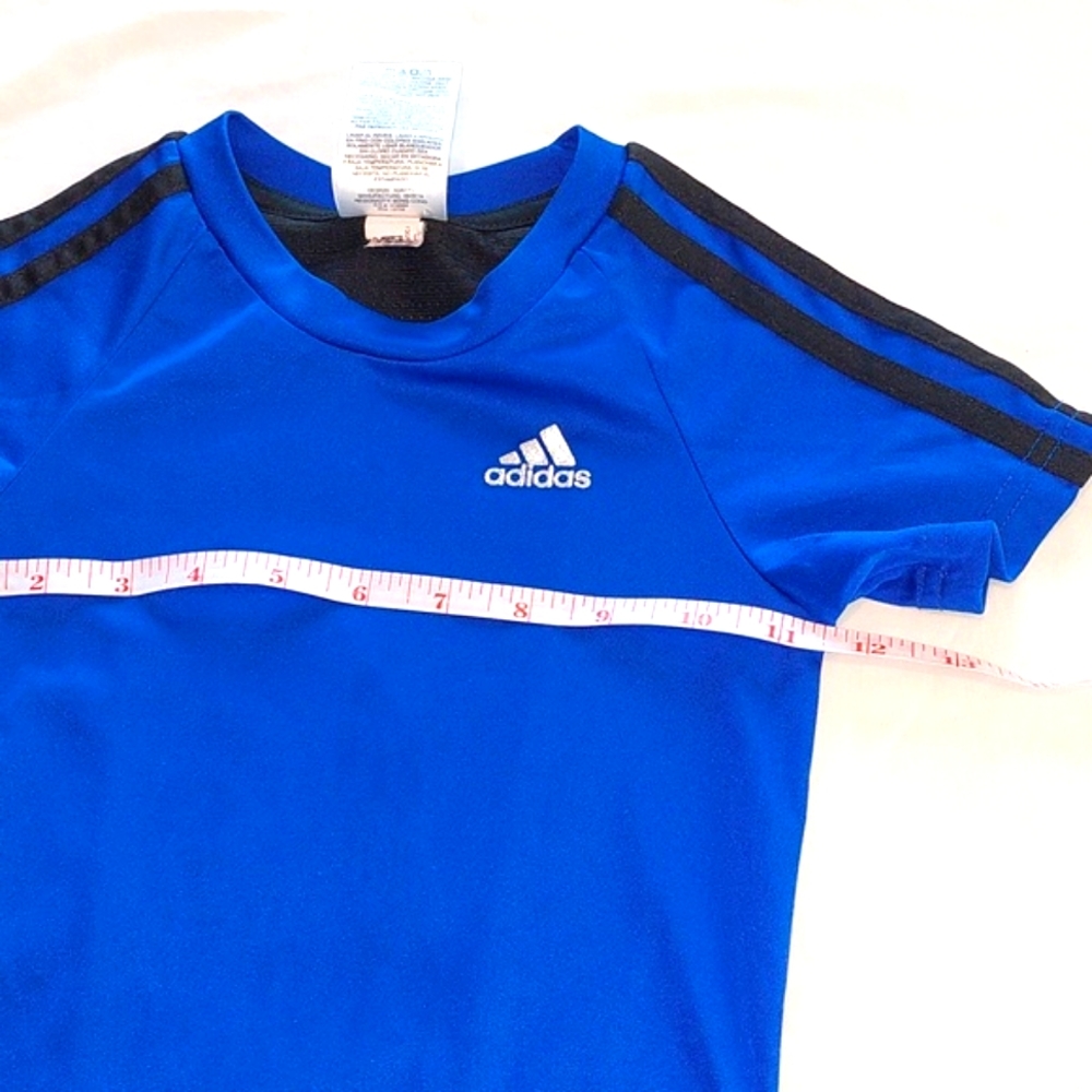 Adidas Blue Tee .Size 2T Great Condition. - Picture 4 of 6